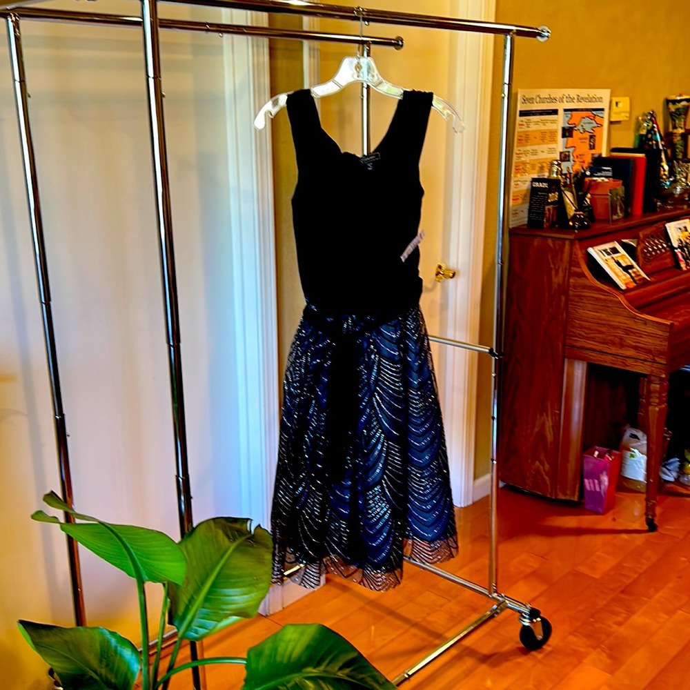 Dress Narm woman 16 Black and silver dress with tag 80.00 16 w